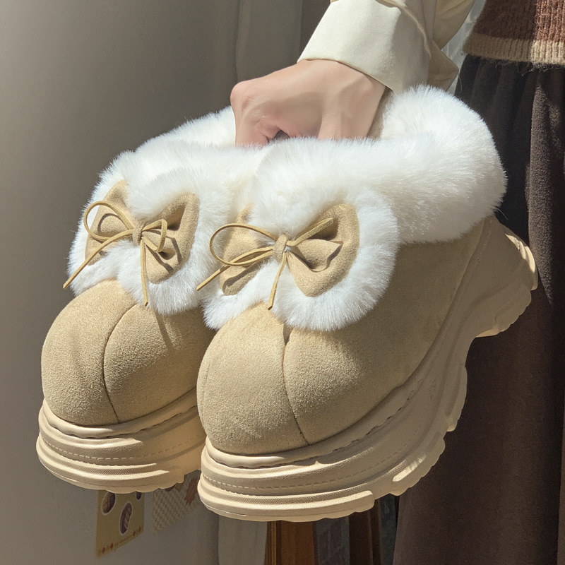 Winter Clothing Korea - Ciepłe, puszyste kapcie z imitacji futra