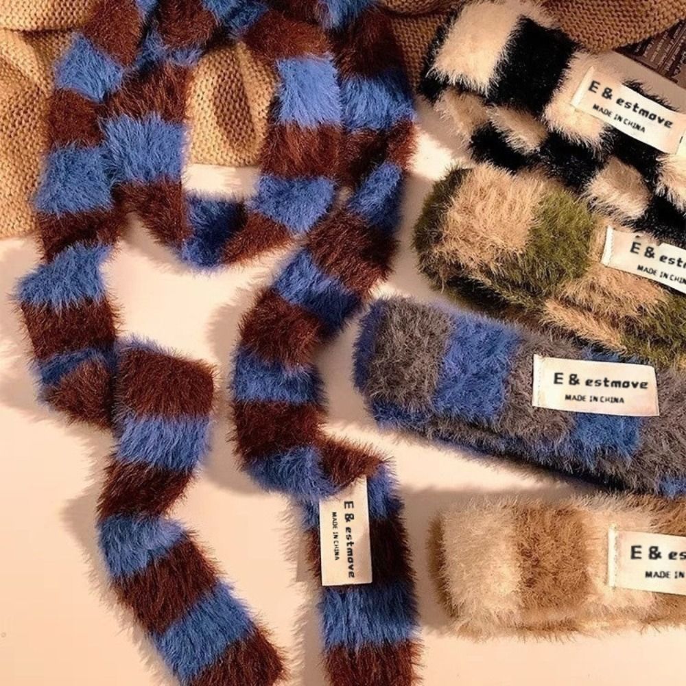 Warm Winter Clothing - Dzianinowy szalik w paski w stylu