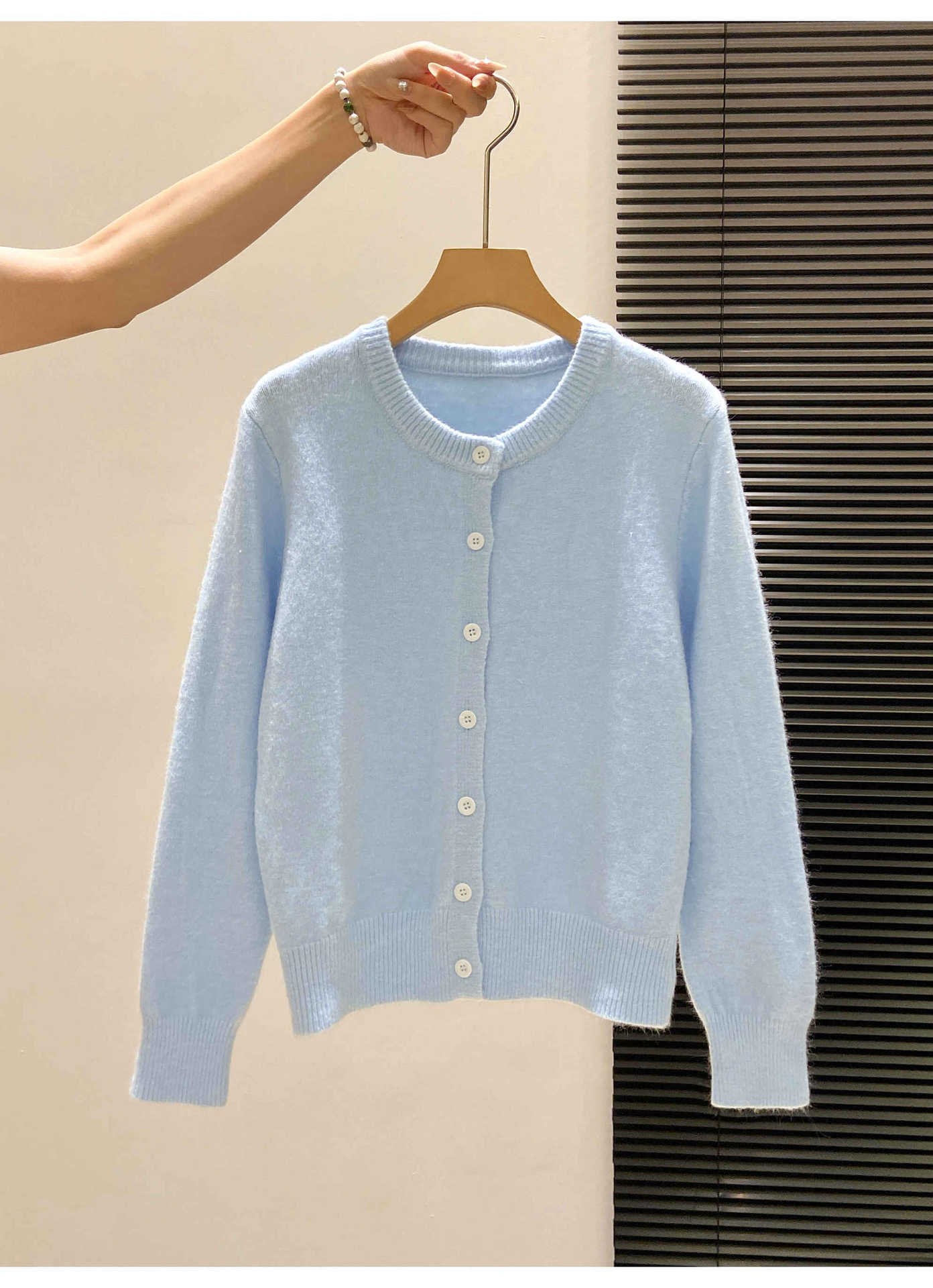 Jednokolorowy damski kardigan  – Winter Clothing Colors recenzja i cena