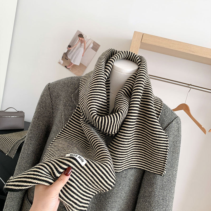Luksusowy szalik w paski z dzi – Winter Clothing Korea recenzja i cena